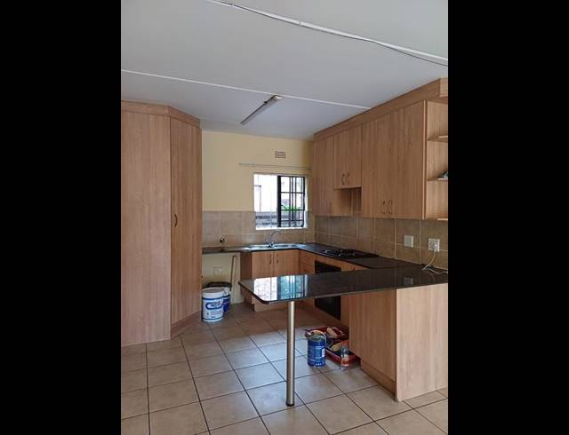 2 BEDROOM PROPERTY TO RENT IN SONNEVELD
